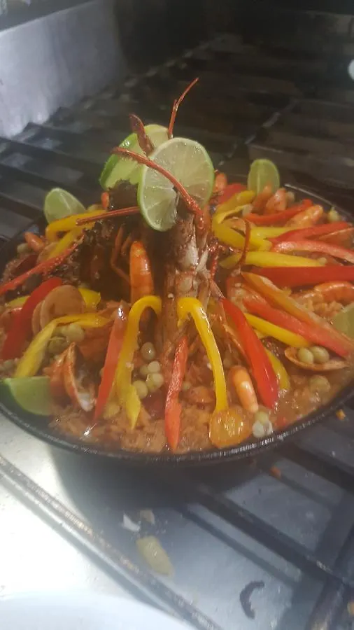 Hotel & Restaurante Espanol Luz De Luna Boca Chica Bed & Breakfast