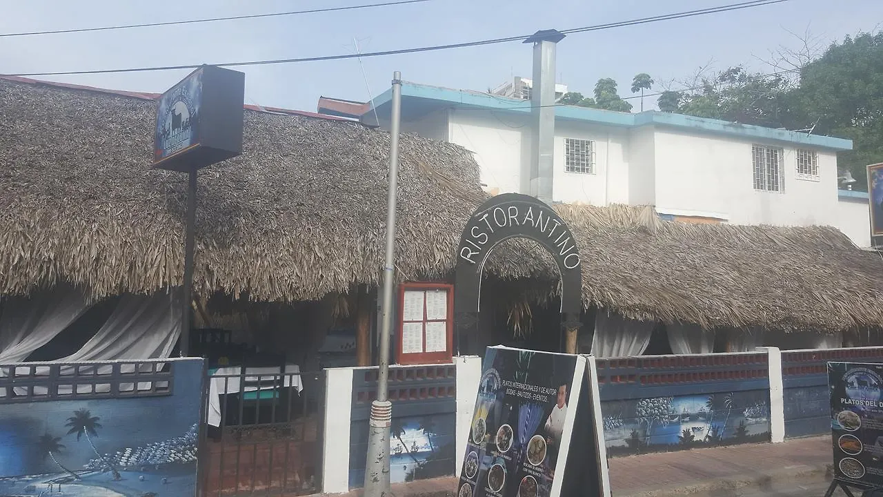 Bed & Breakfast Hotel & Restaurante Espanol Luz De Luna Boca Chica