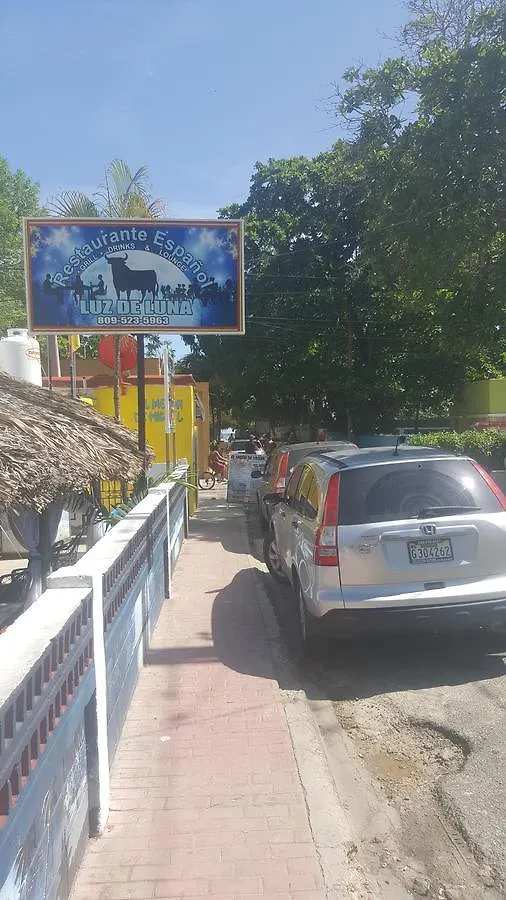Hotel & Restaurante Espanol Luz De Luna Boca Chica Bed & Breakfast