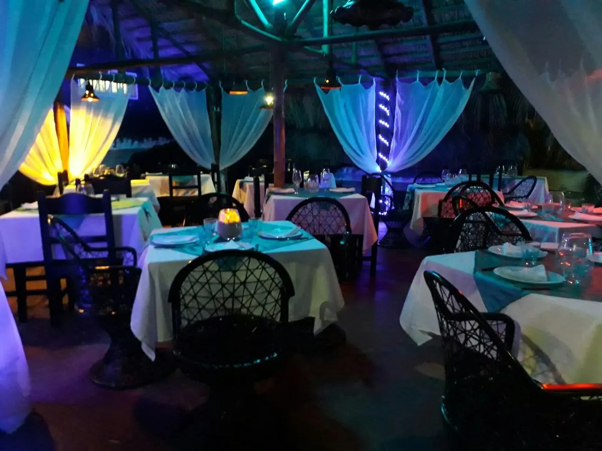 Hotel & Restaurante Espanol Luz De Luna Boca Chica Dominican Republic