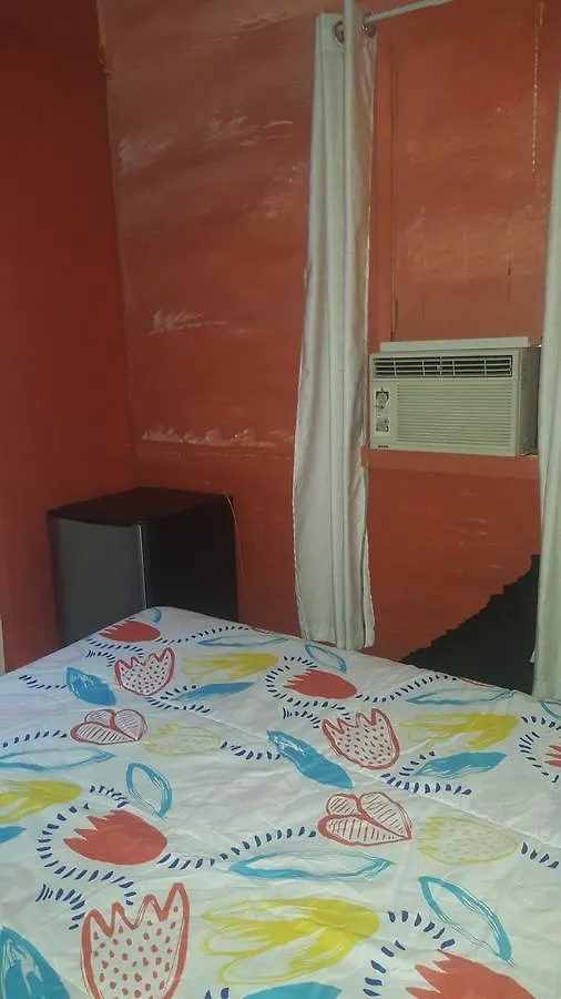 Hotel & Restaurante Espanol Luz De Luna Boca Chica Bed & Breakfast